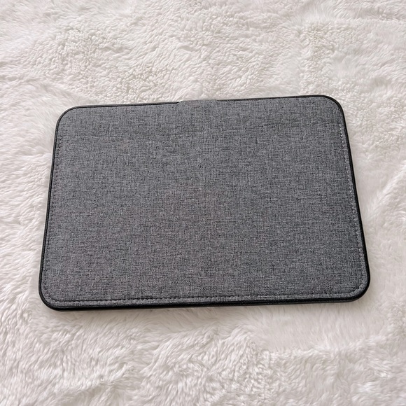 INCASE Laptop case - Picture 2 of 7